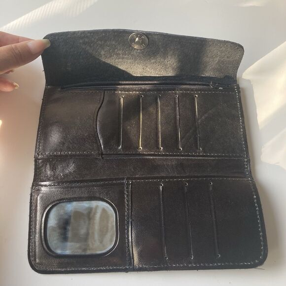 Vintage 70's Black LeatherTooled Embossed Long Wallet Boho South Western Mirror - Picture 3 of 16